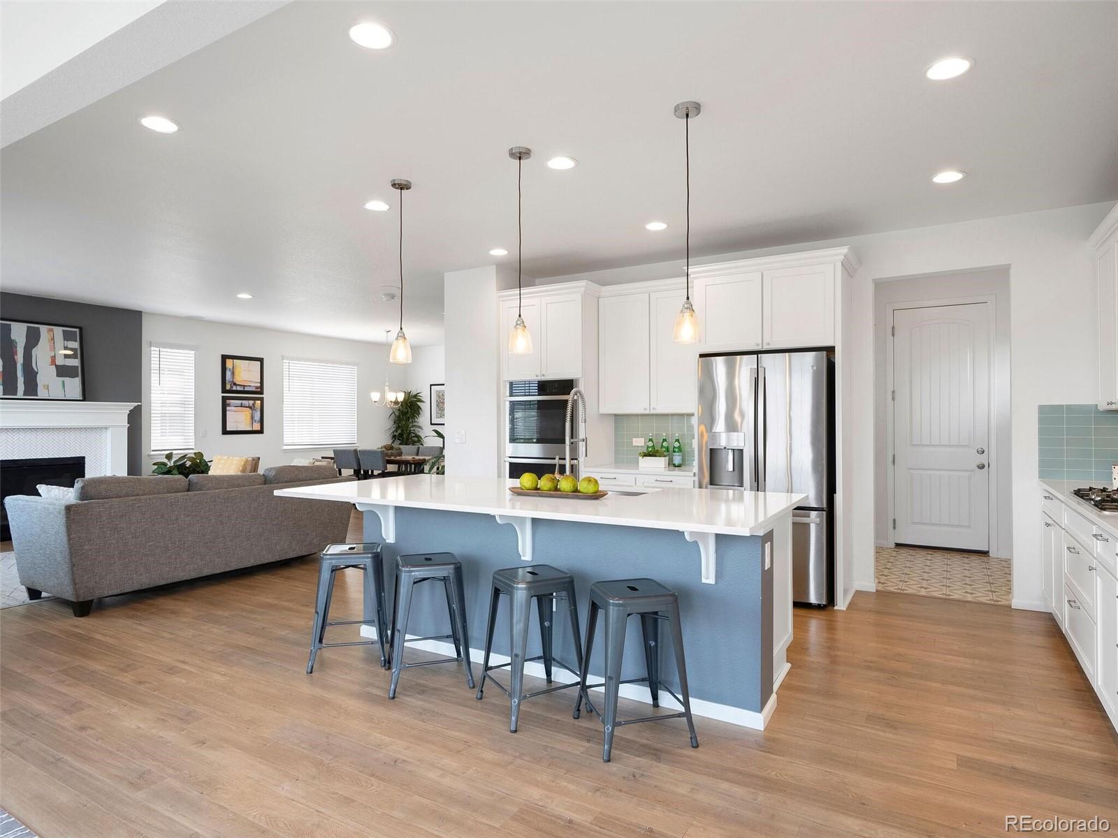 921 White Leaf Circle