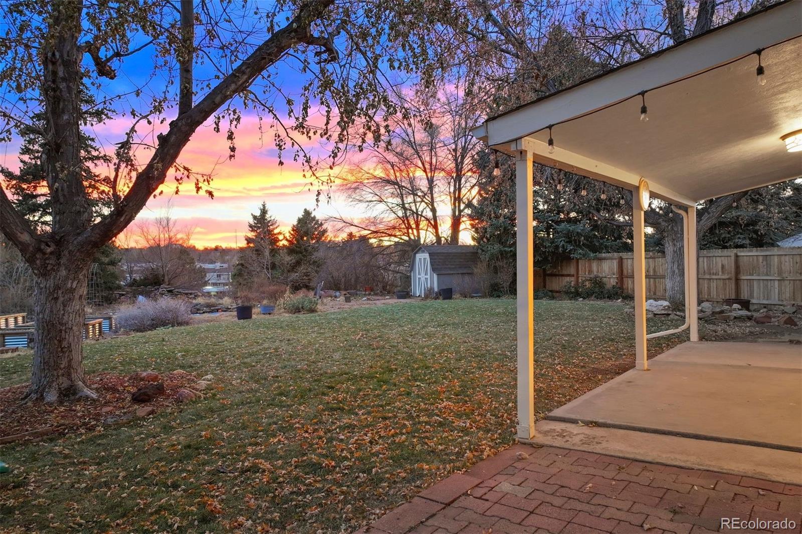 4424 E Maplewood Avenue