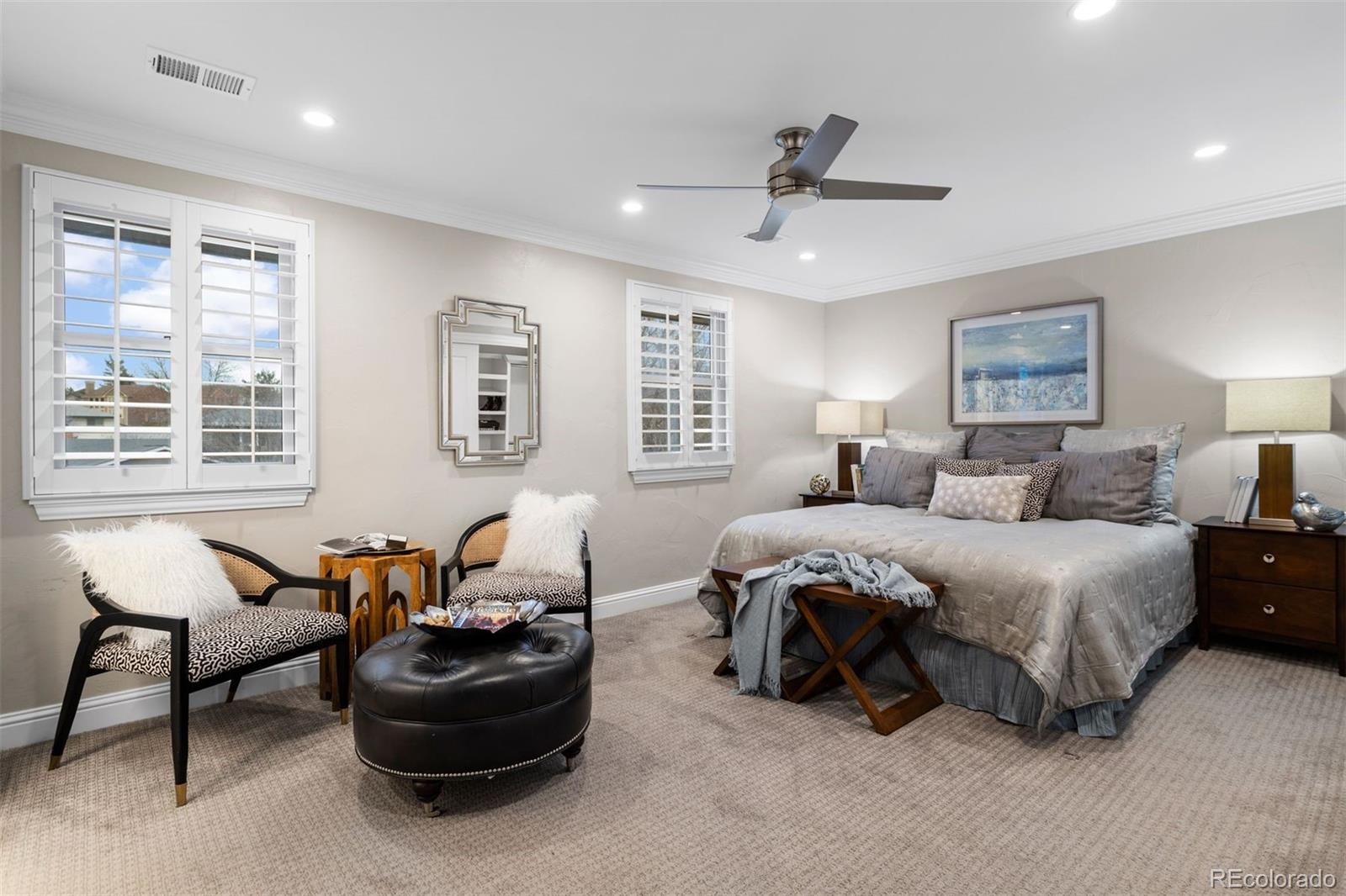 4424 E Maplewood Avenue