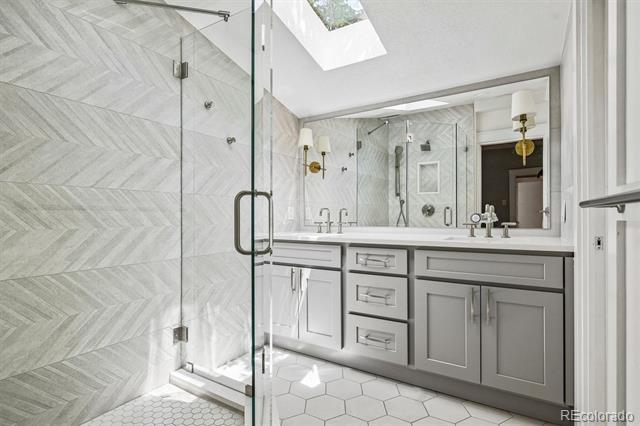 1138 S Race Street