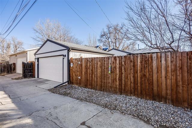 2645 Jasmine Street