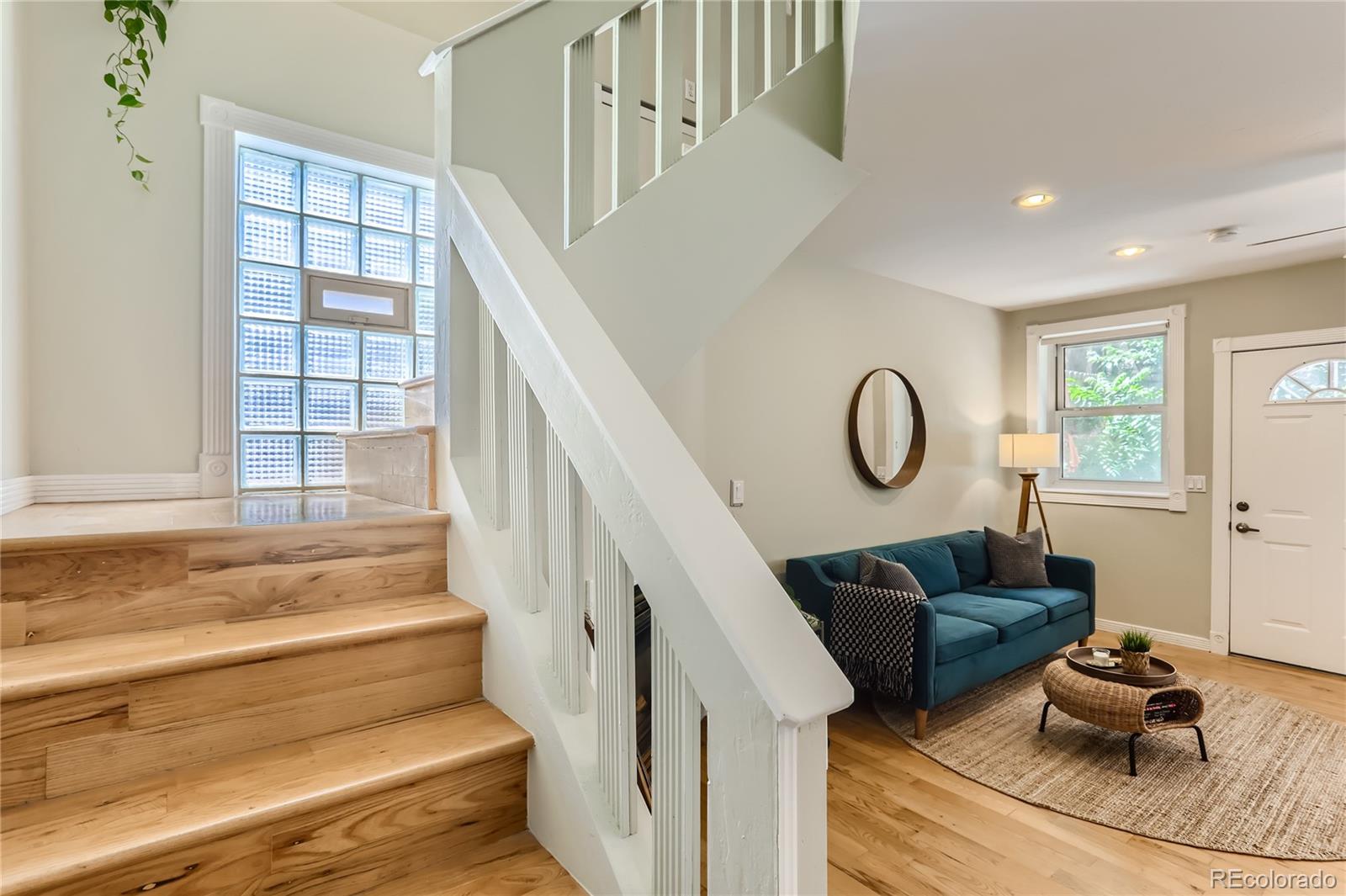 1750 Gaylord Street Unit: I