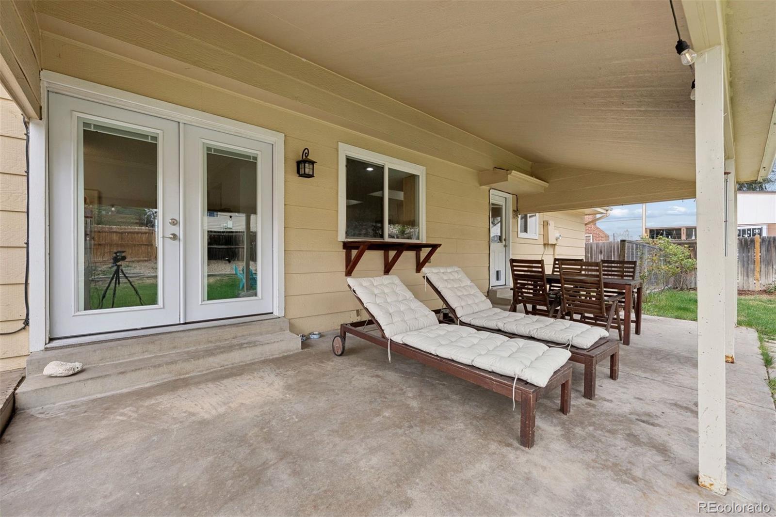 8015 W Calhoun Place