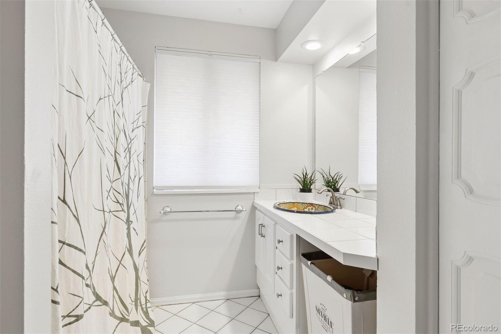 8015 W Calhoun Place