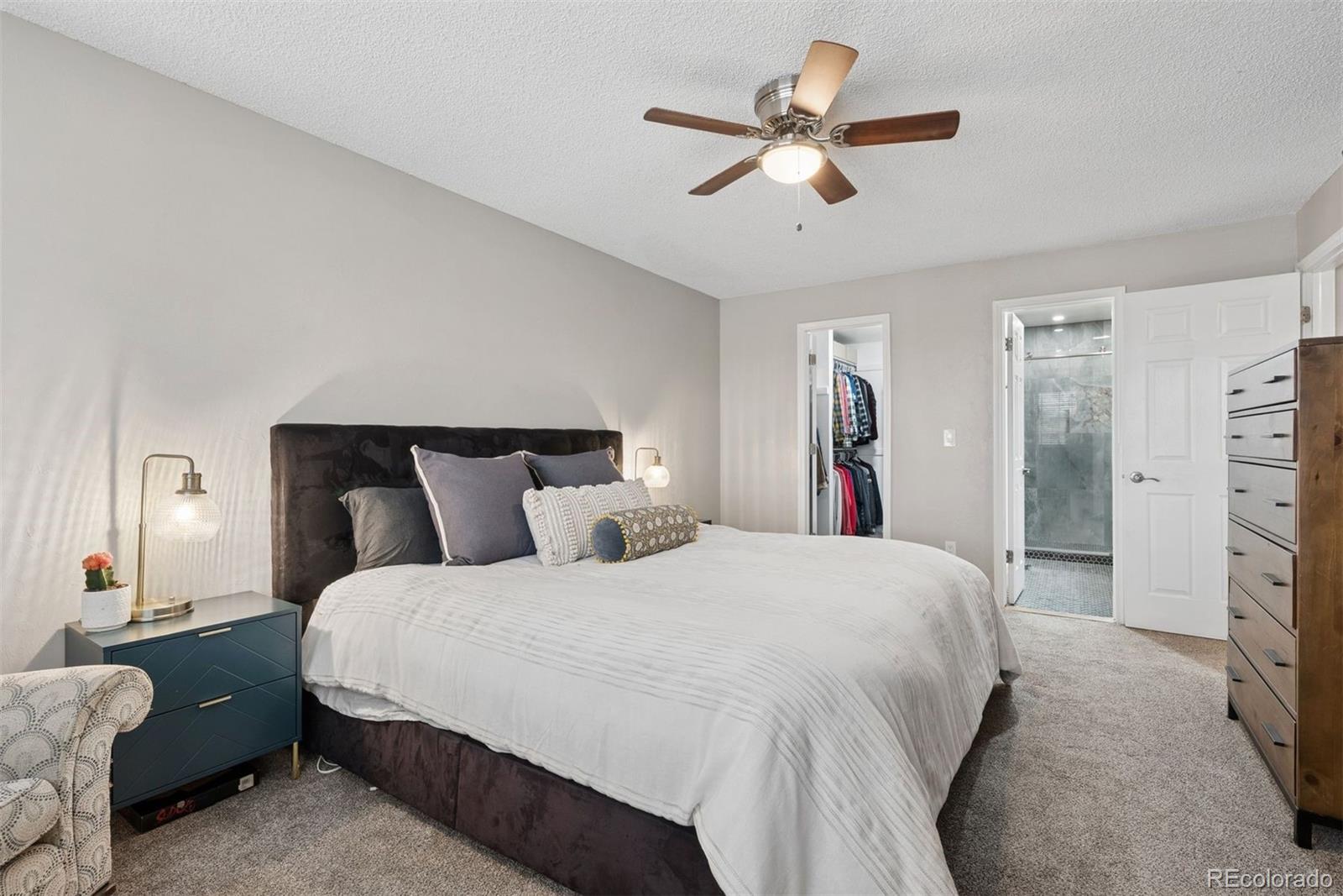 8015 W Calhoun Place