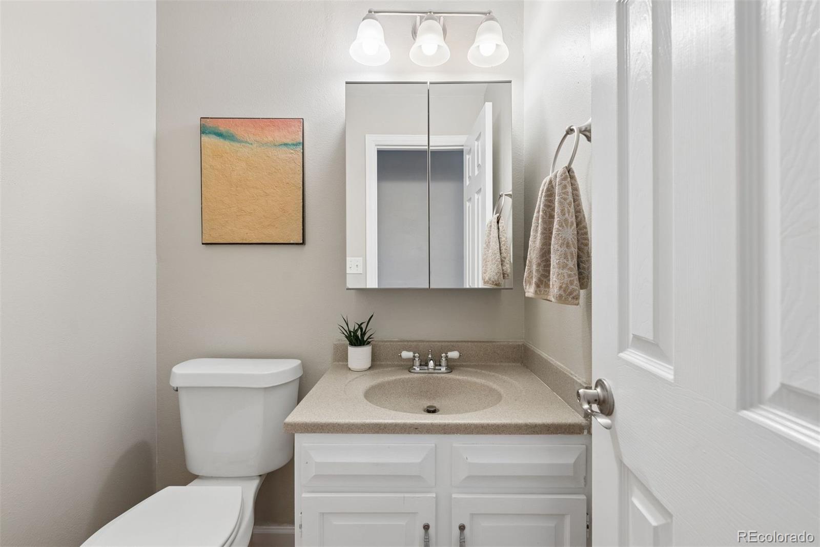 8015 W Calhoun Place