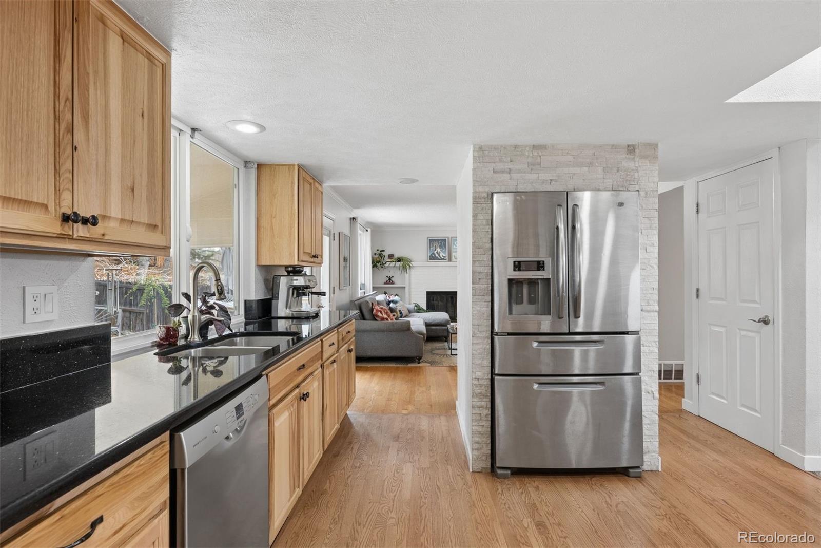 8015 W Calhoun Place