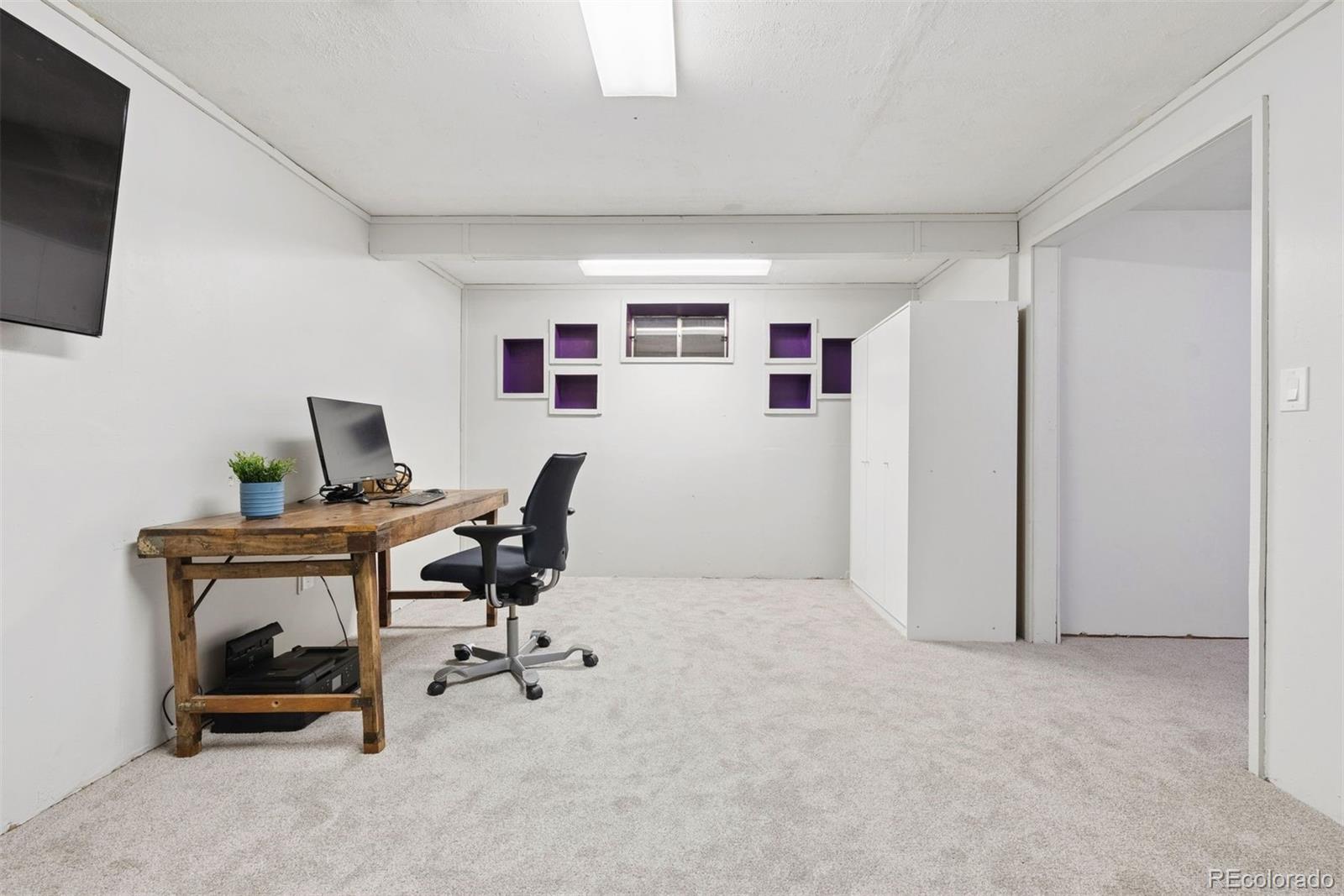 8015 W Calhoun Place