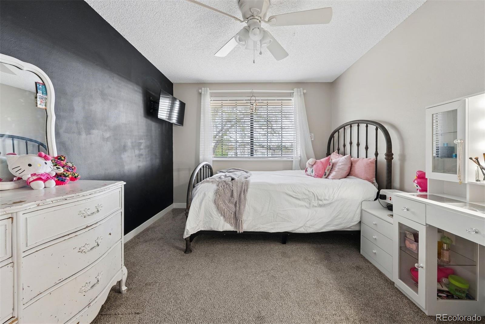 8015 W Calhoun Place