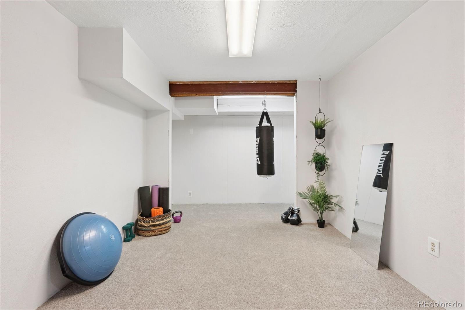 8015 W Calhoun Place