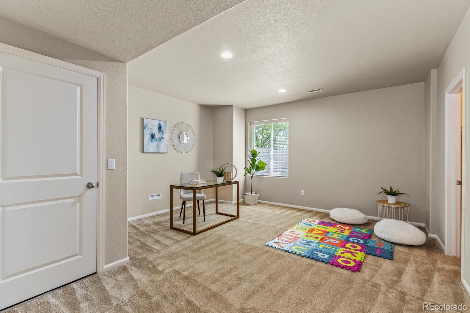 10212 Ridgegate Circle