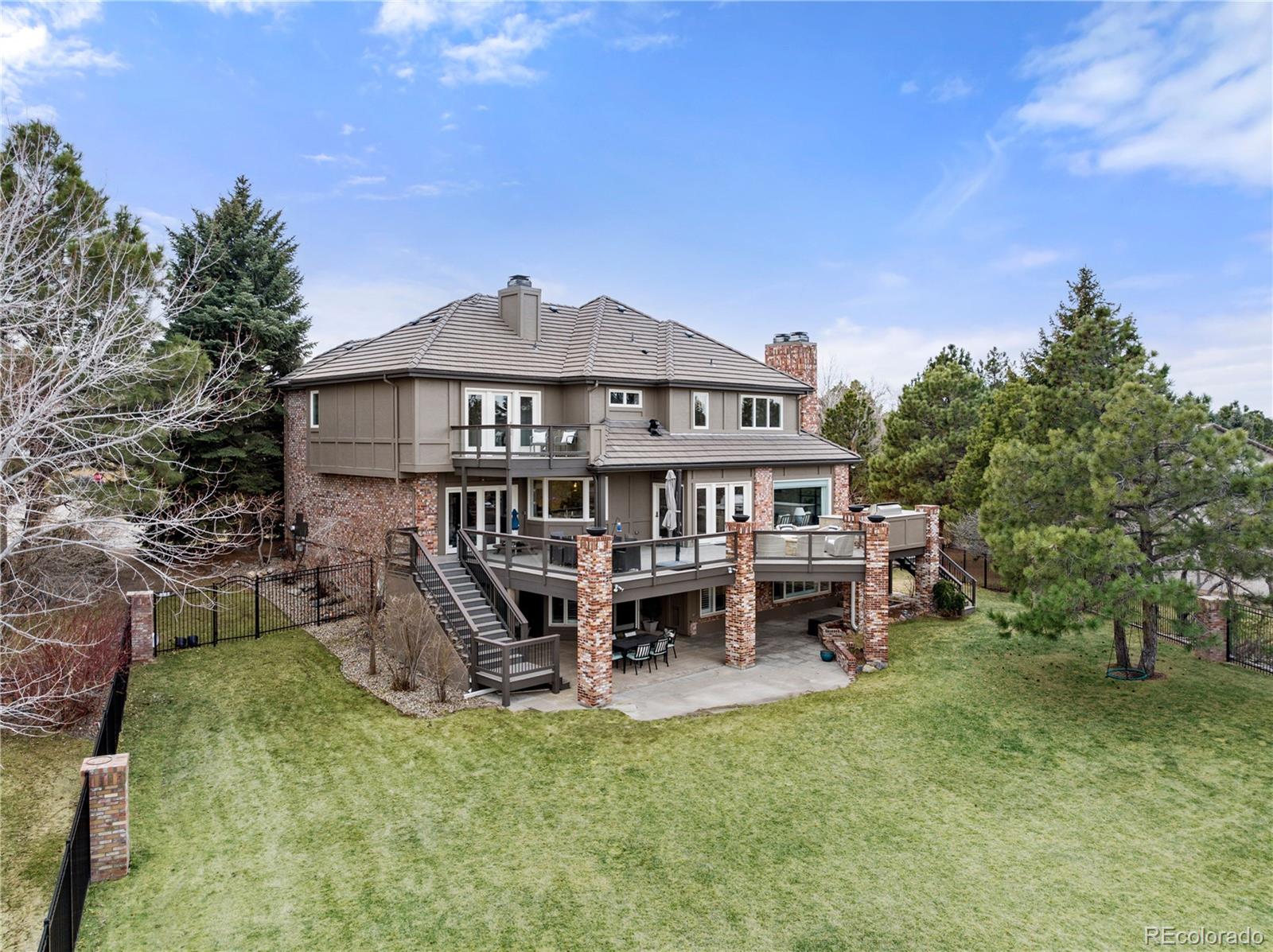 8425 Colonial Drive