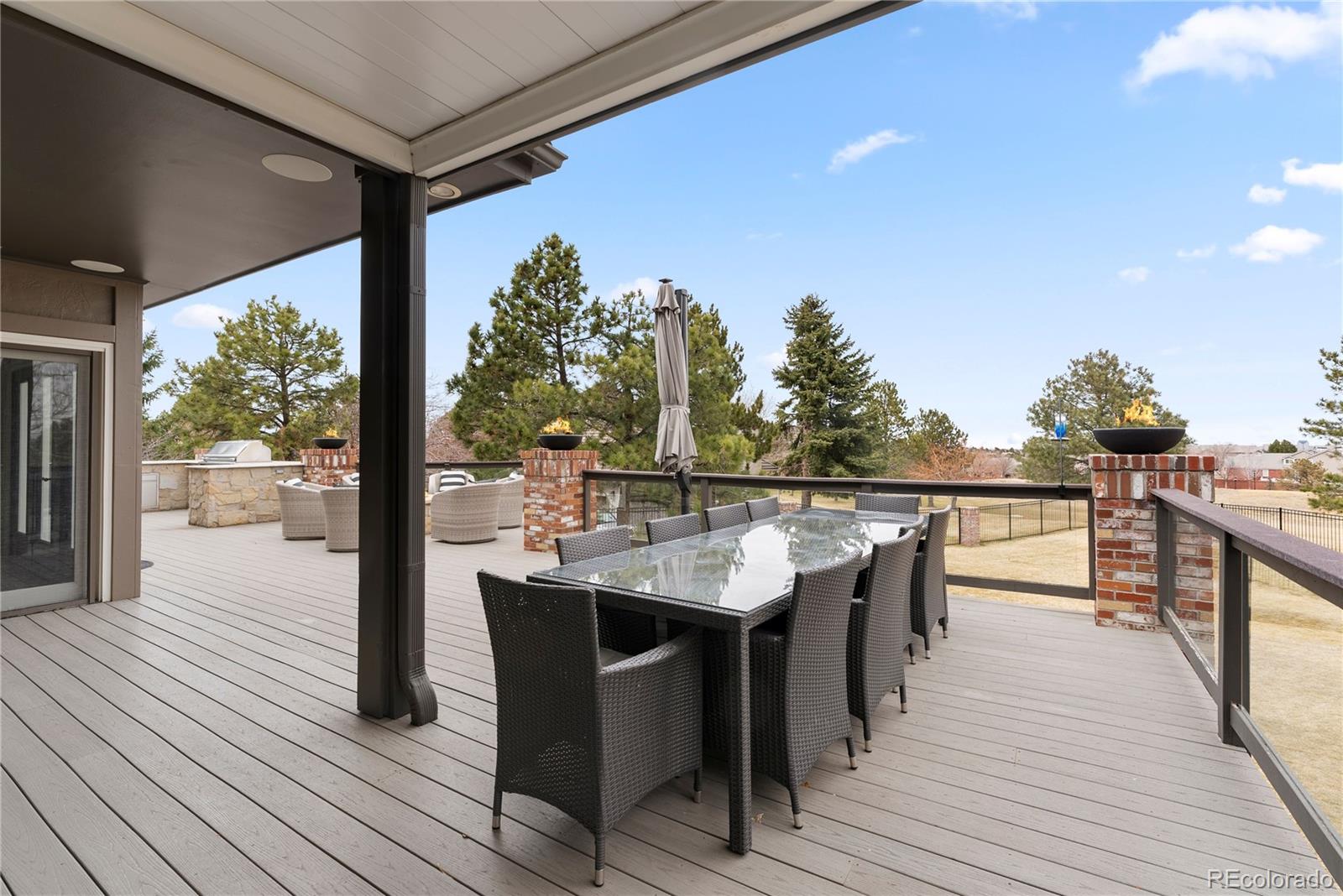 8425 Colonial Drive
