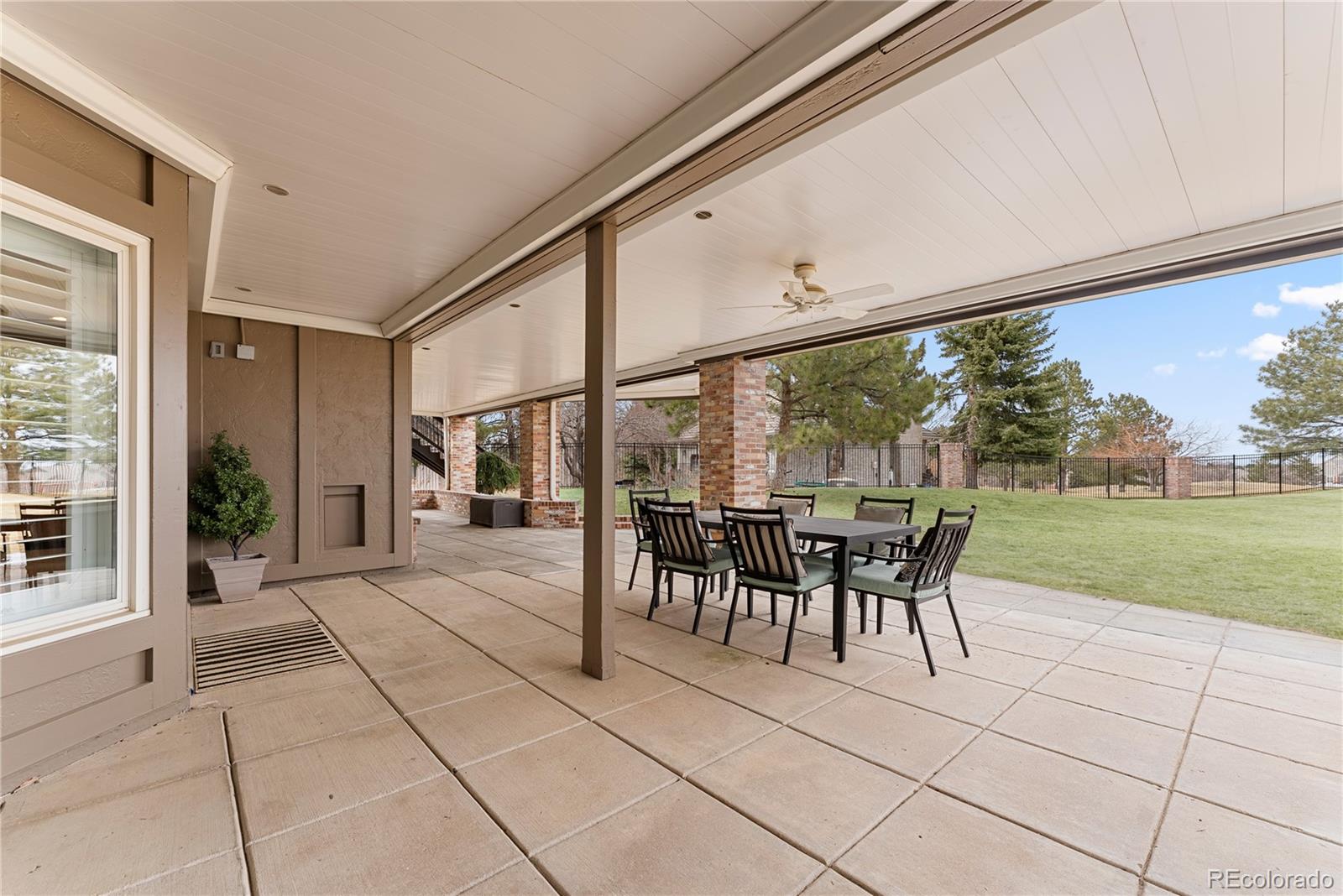 8425 Colonial Drive
