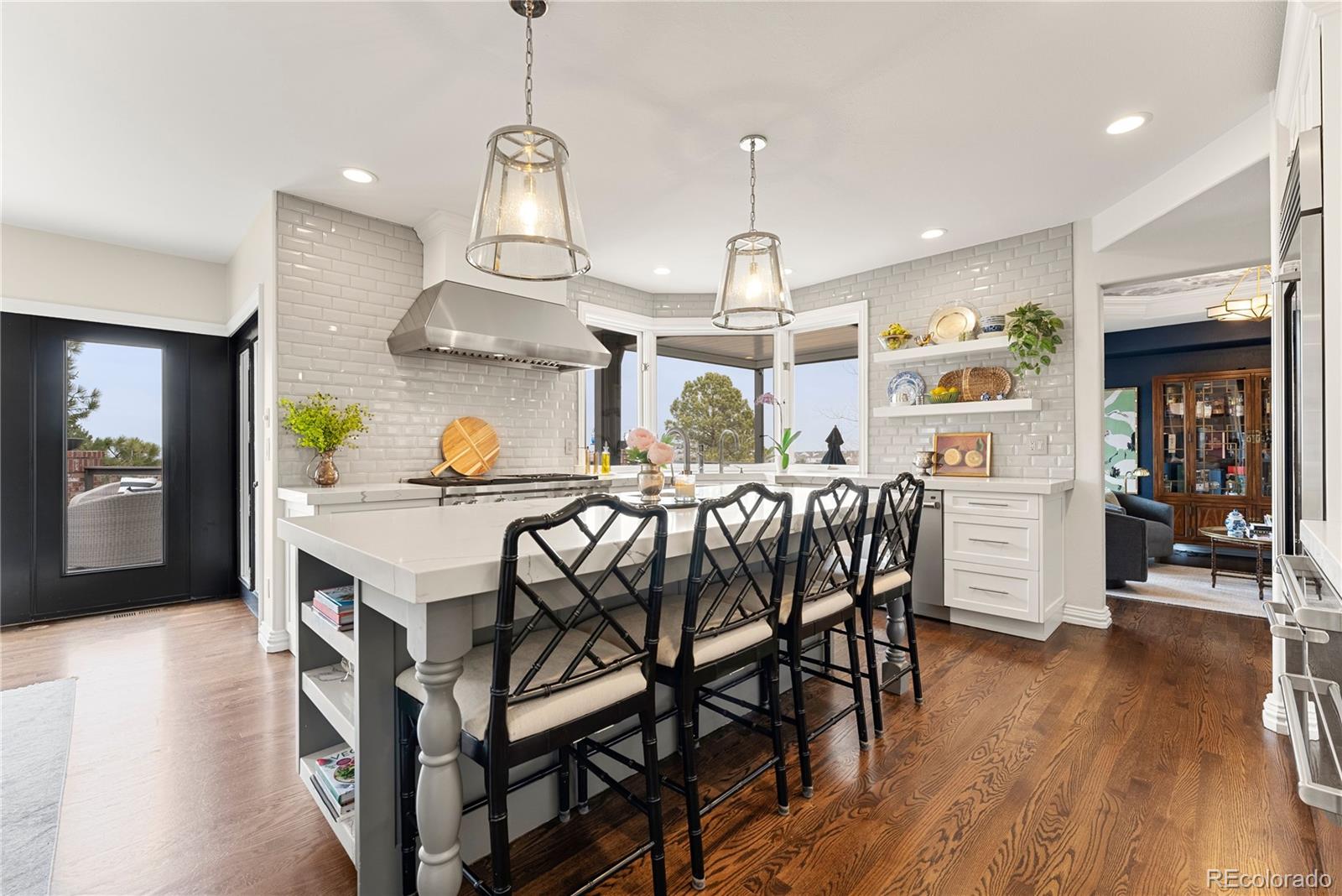 8425 Colonial Drive