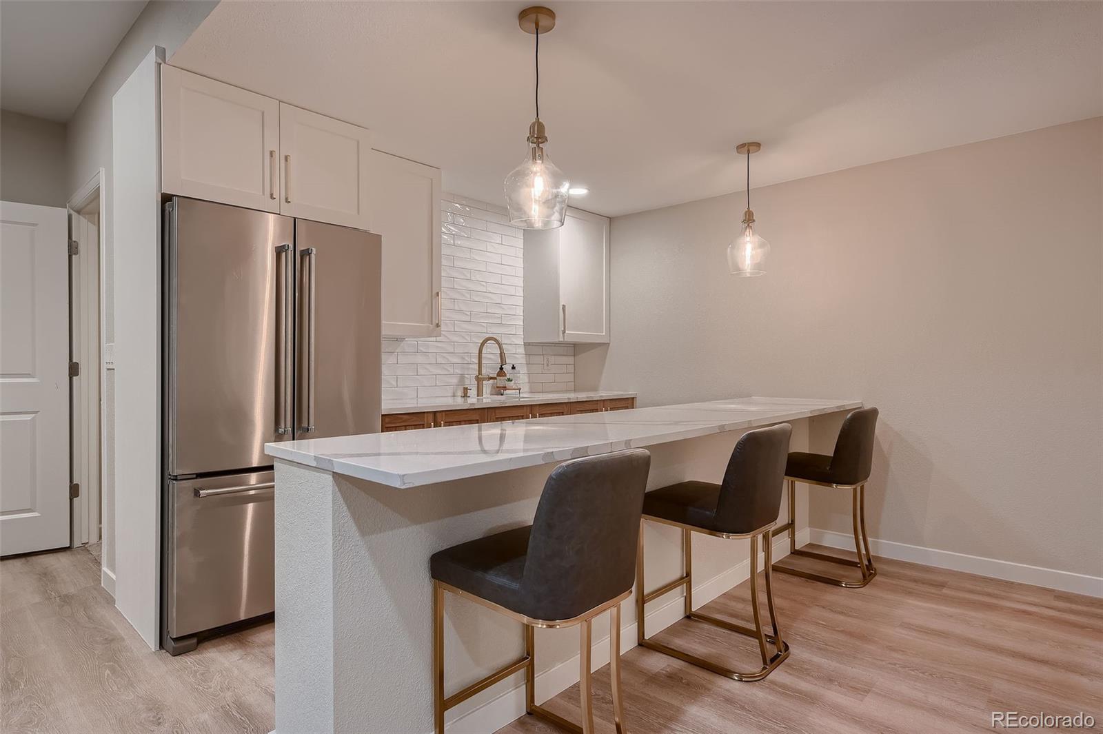 7585 S Quantock Court