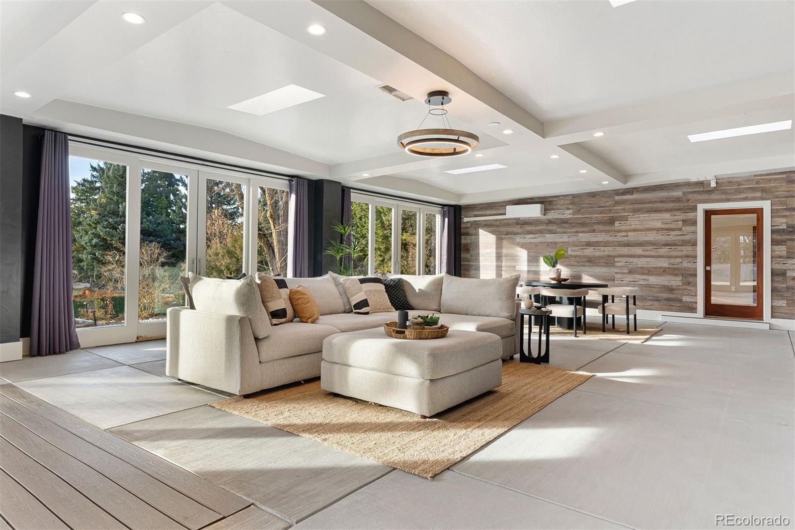 4285 S Hudson Parkway