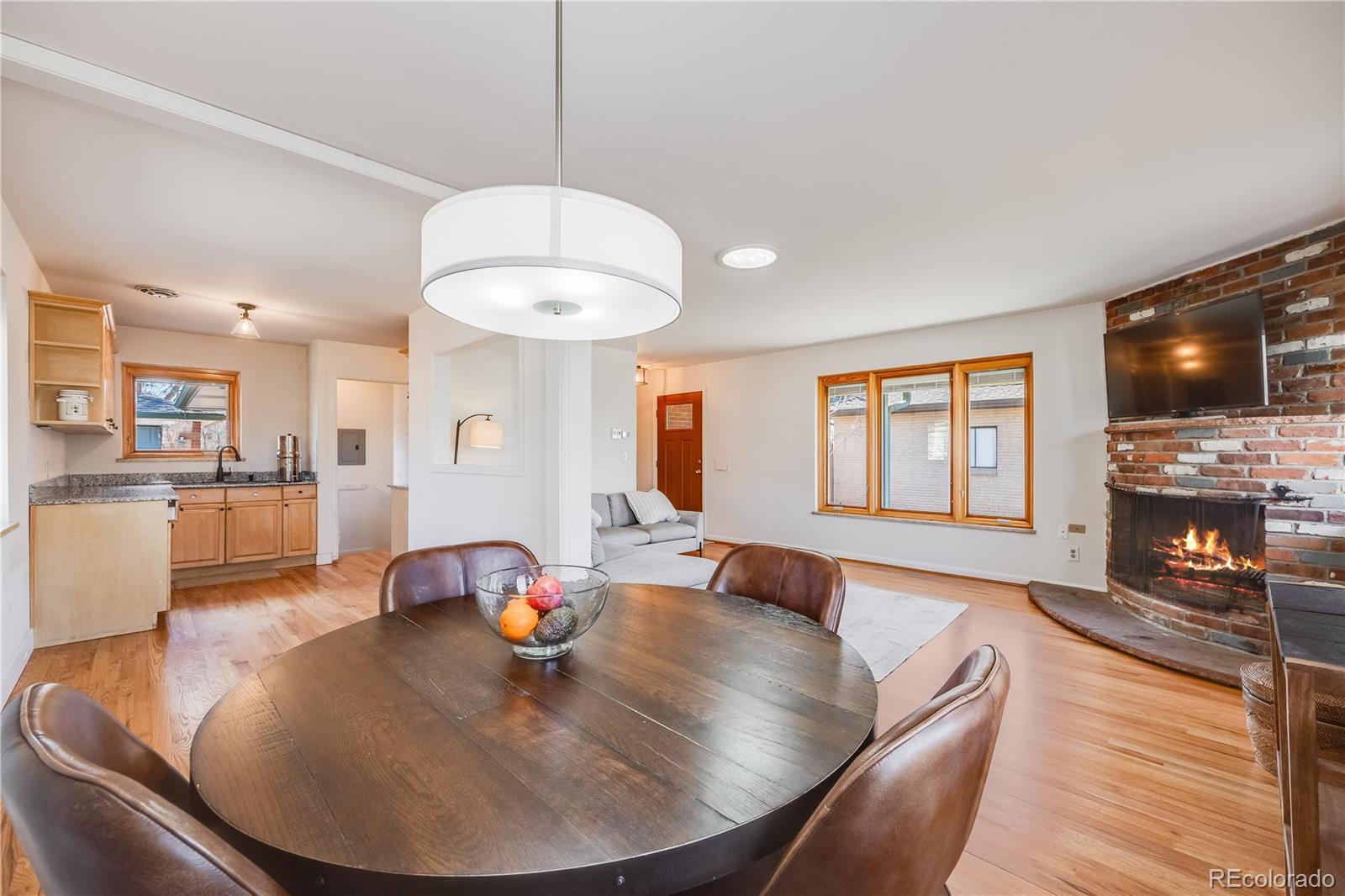 4850 E Dartmouth Avenue