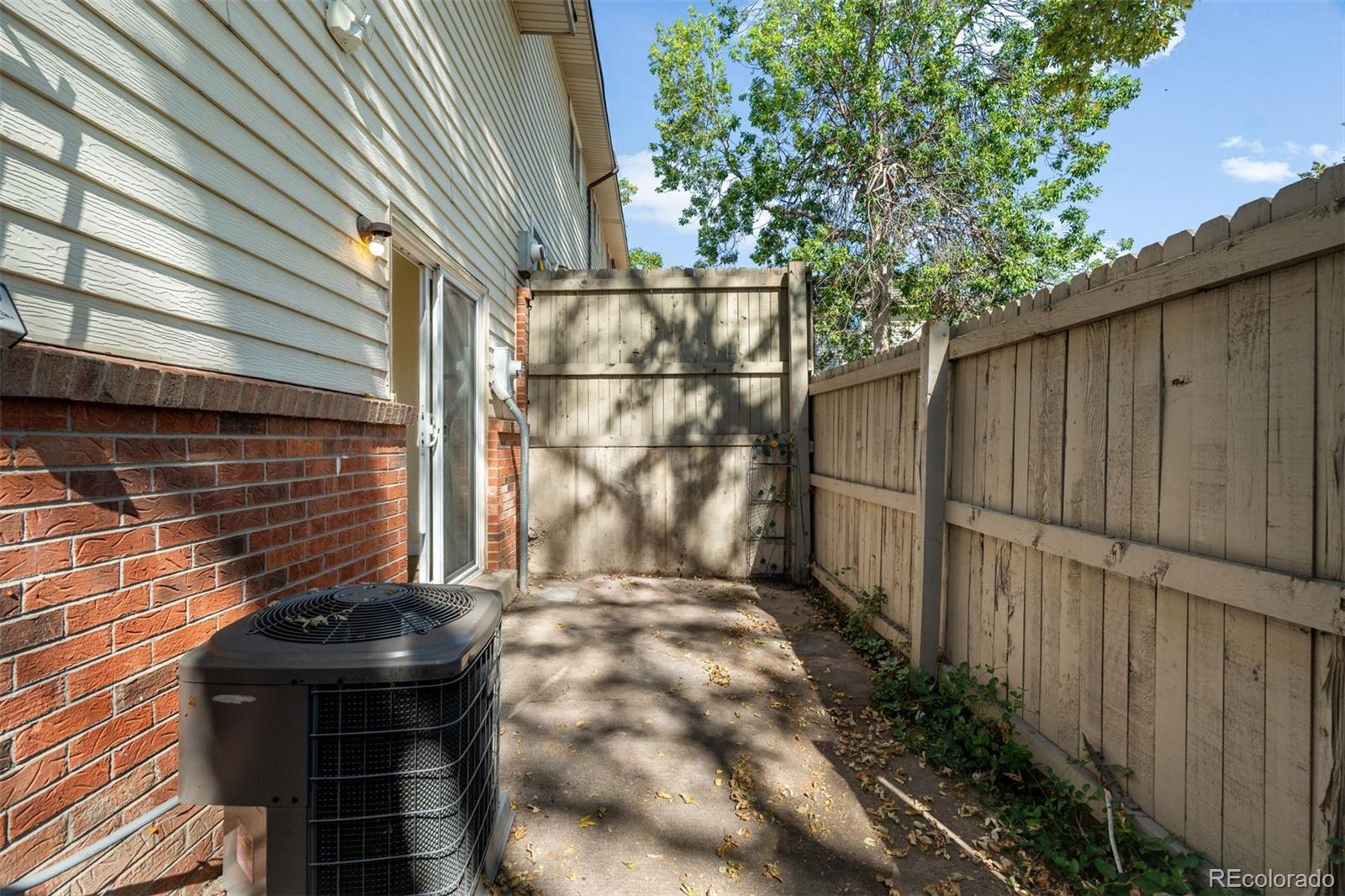 3627 W Union Avenue