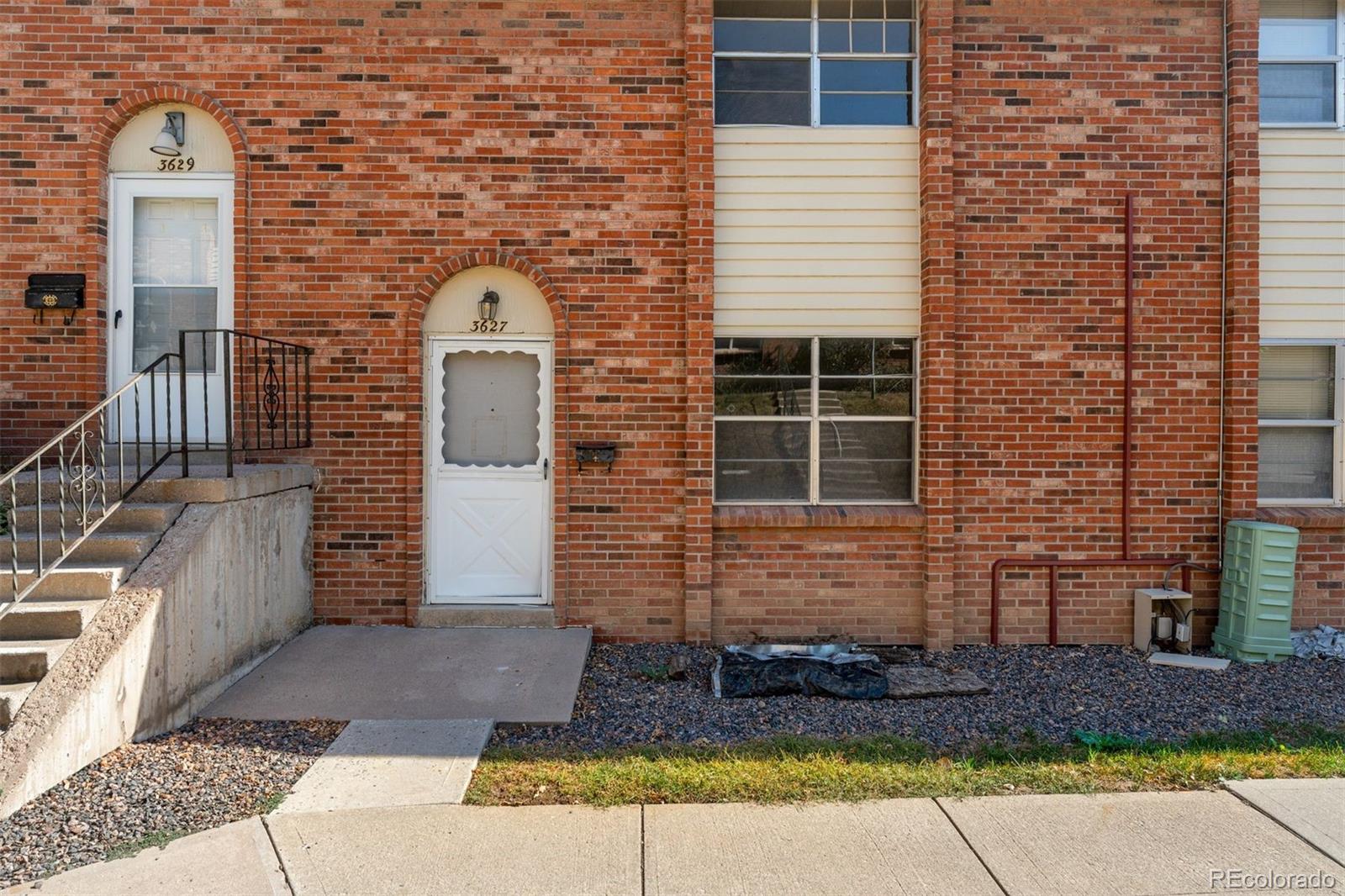 3627 W Union Avenue