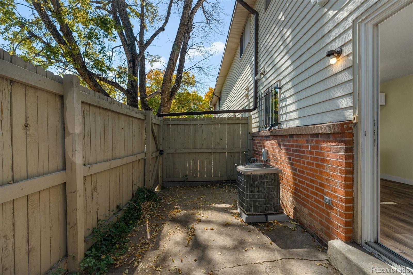 3627 W Union Avenue