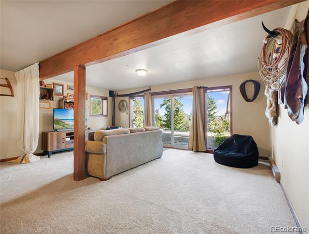 6573 Iroquois Trail