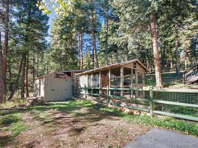 6573 Iroquois Trail