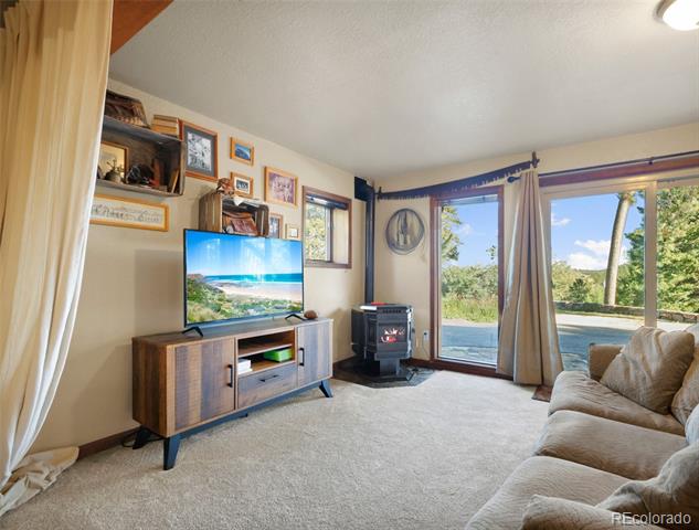 6573 Iroquois Trail