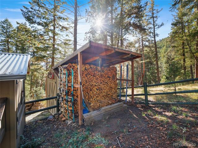 6573 Iroquois Trail
