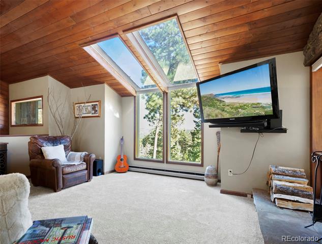 6573 Iroquois Trail