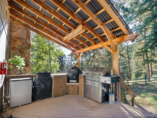 6573 Iroquois Trail