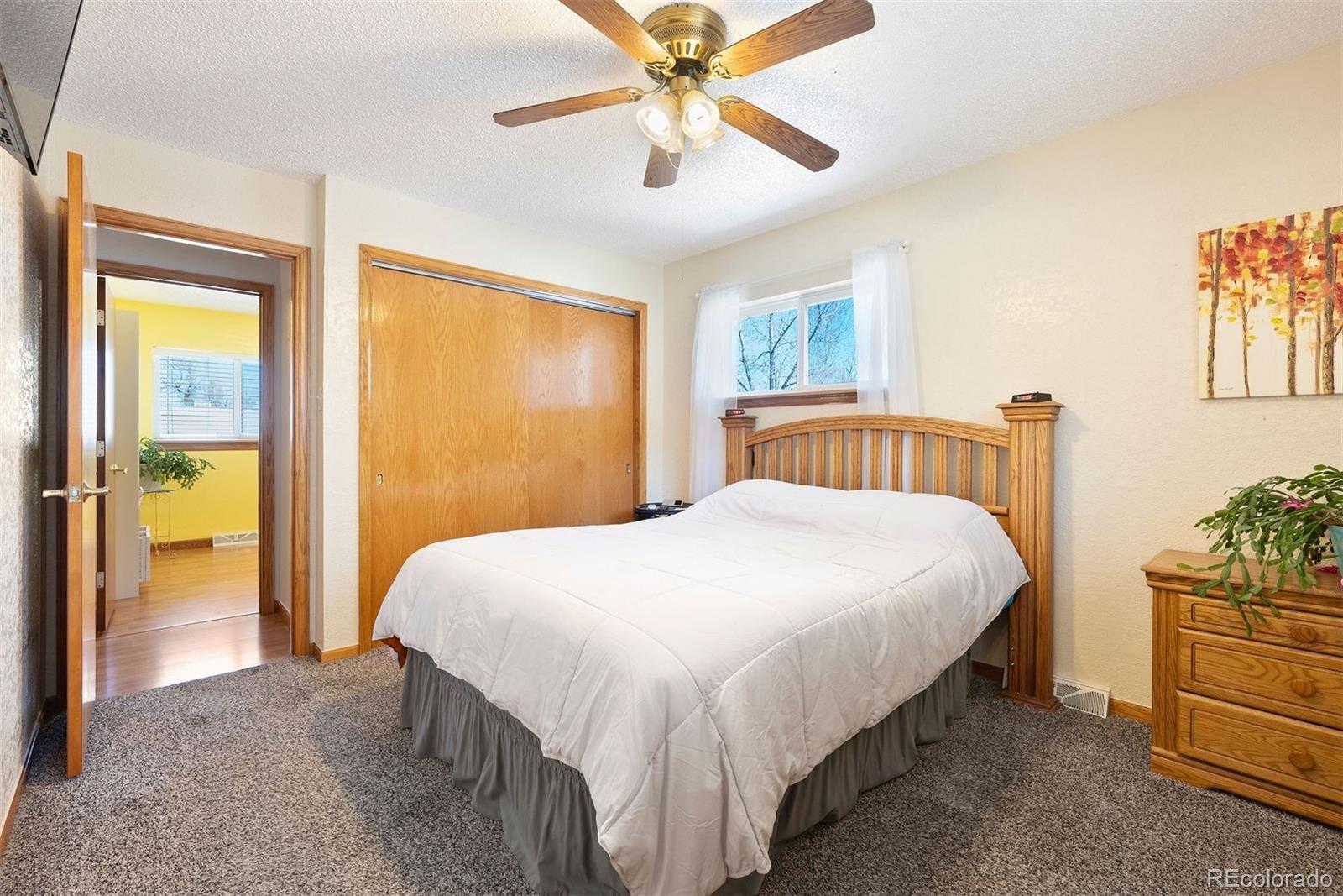 12384 W Connecticut Drive