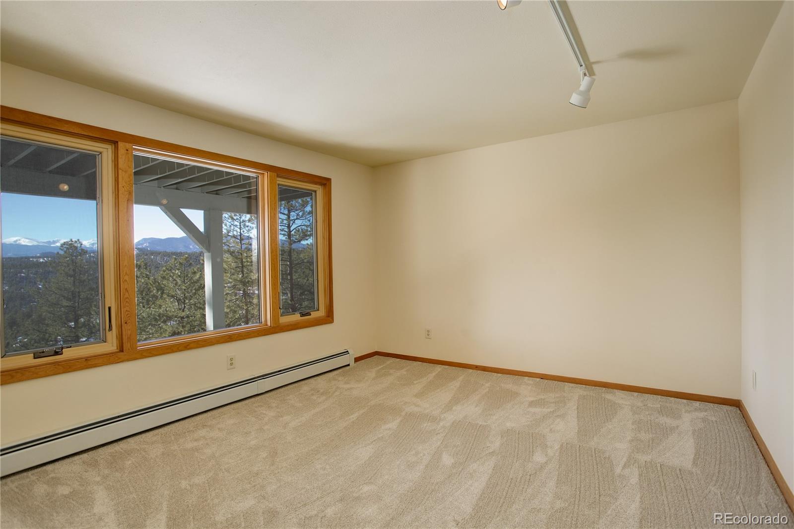 25060 Montane Drive West