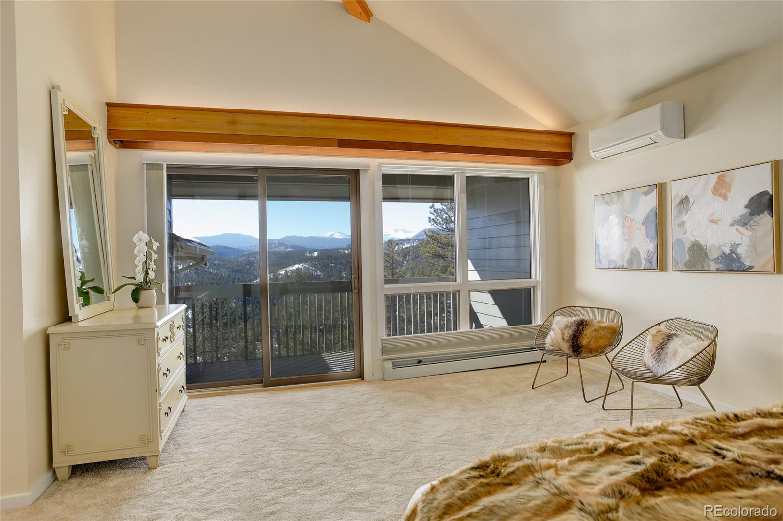 25060 Montane Drive West