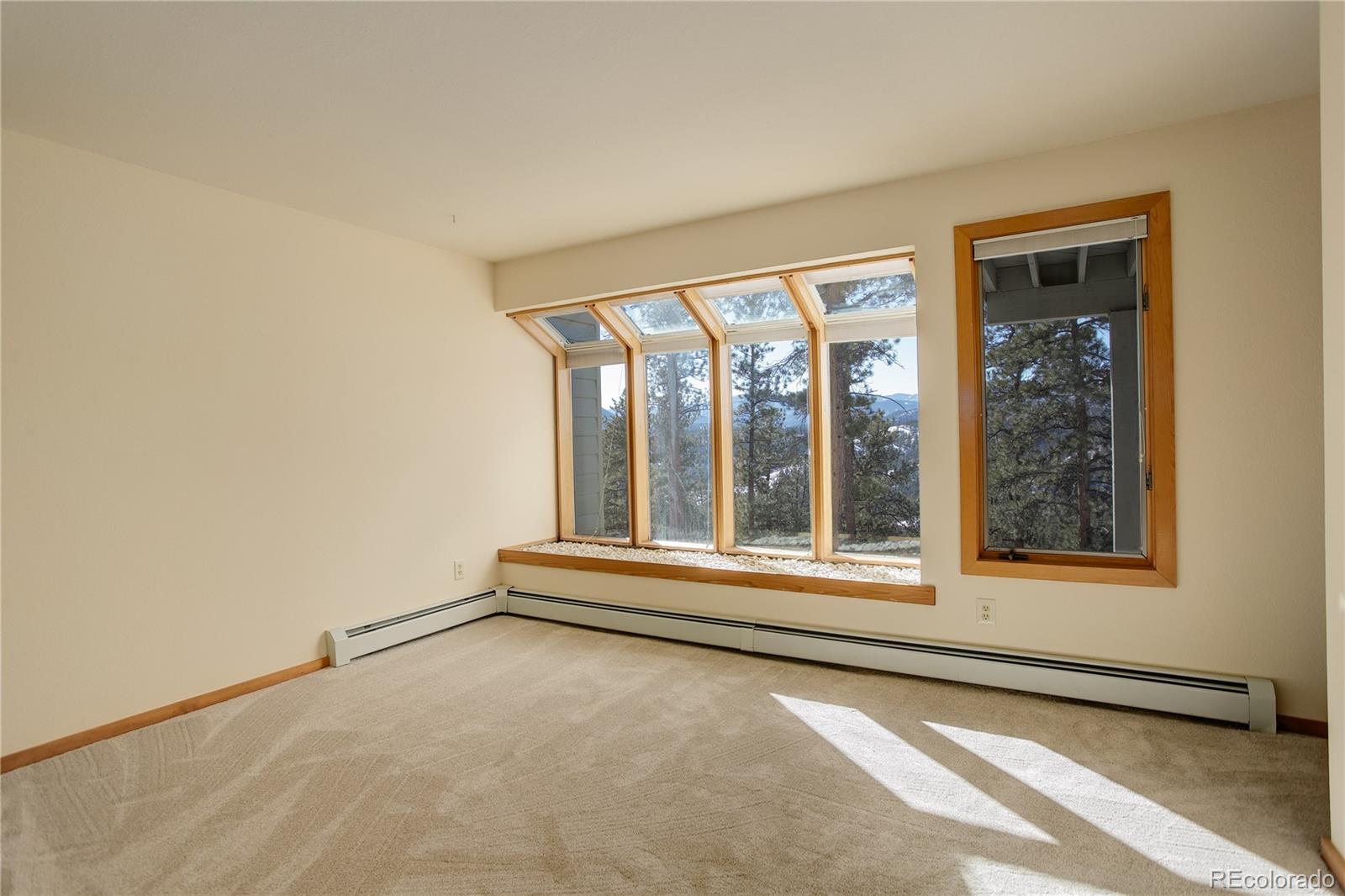 25060 Montane Drive West