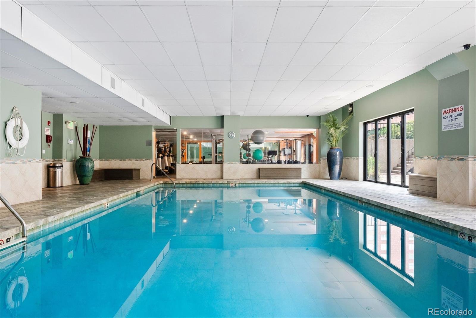 2 Adams Street Unit: 806