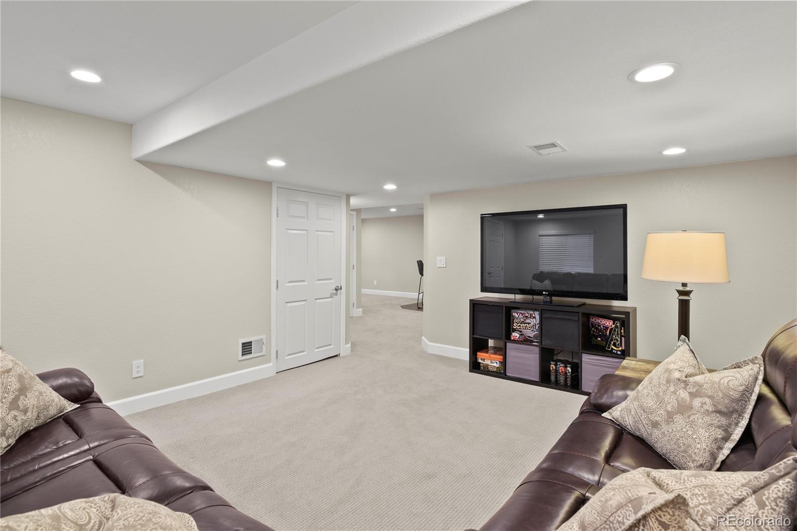 8878 Chestnut Hill Court
