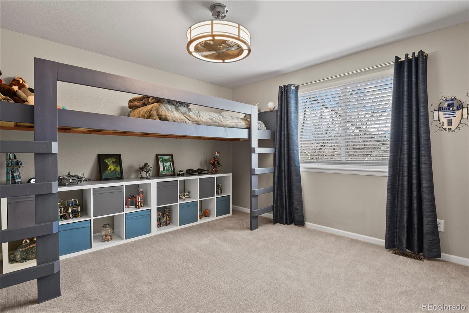 8878 Chestnut Hill Court