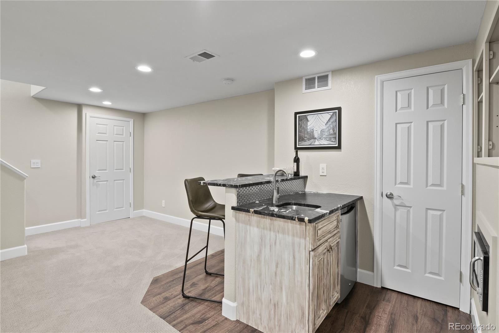 8878 Chestnut Hill Court