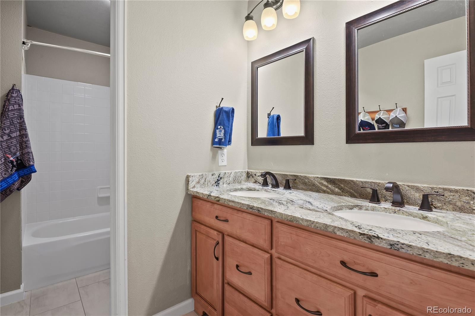 8878 Chestnut Hill Court