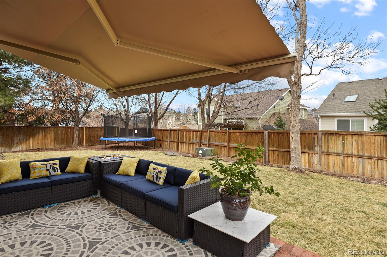 8878 Chestnut Hill Court