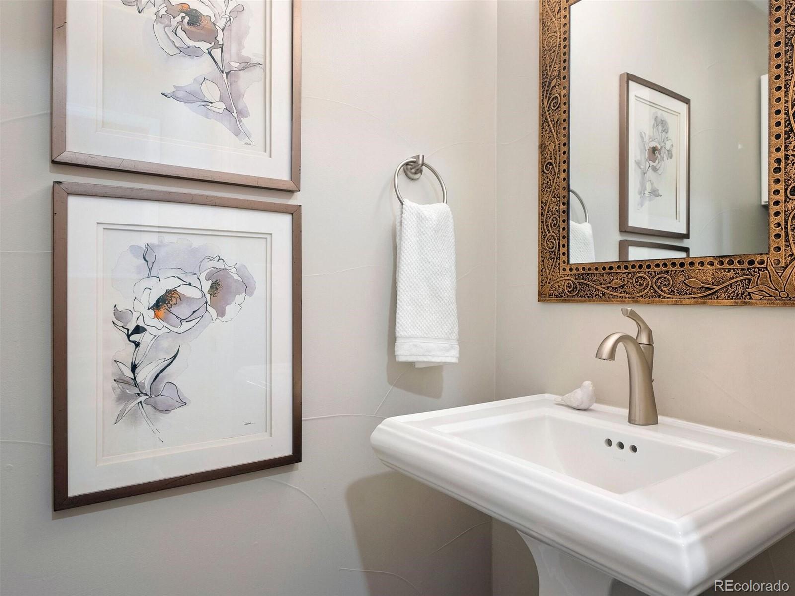 1429 S Ulster Street