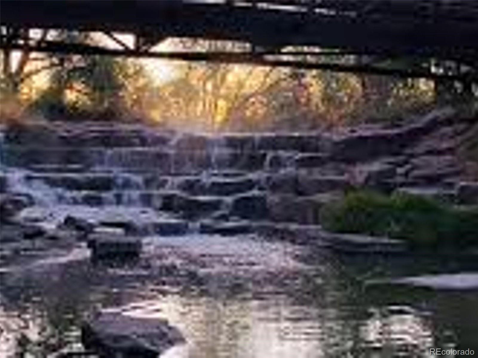 1429 S Ulster Street