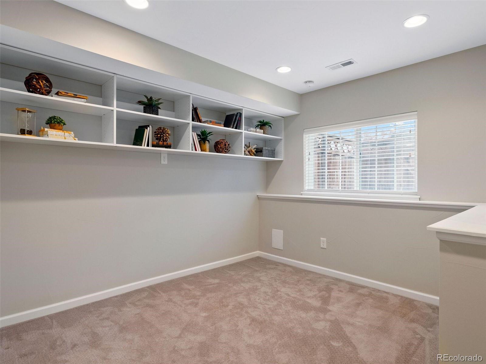 1429 S Ulster Street