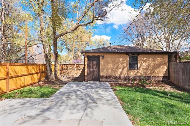 2088 Kearney Street