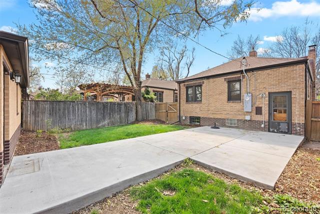 2088 Kearney Street