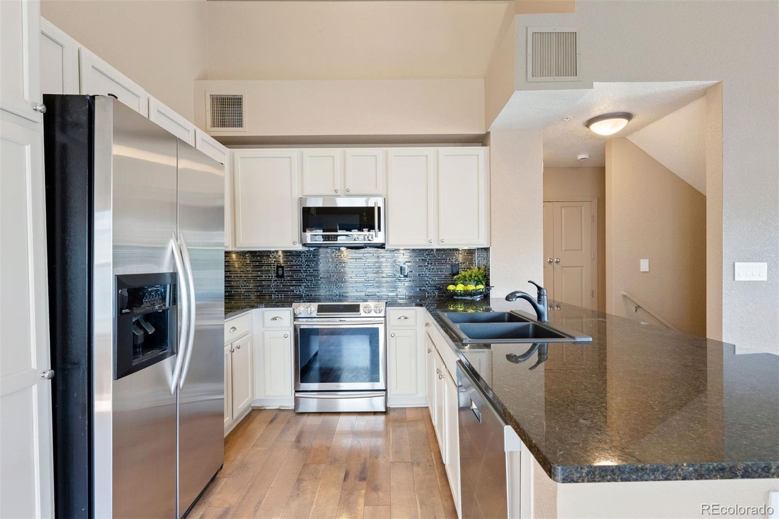 9531 Pearl Circle Unit: 203