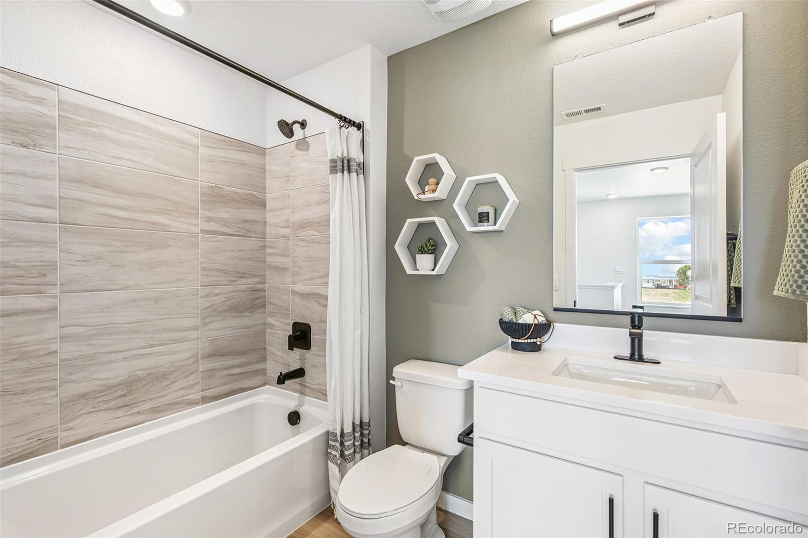 1341 S Chester Street Unit: A