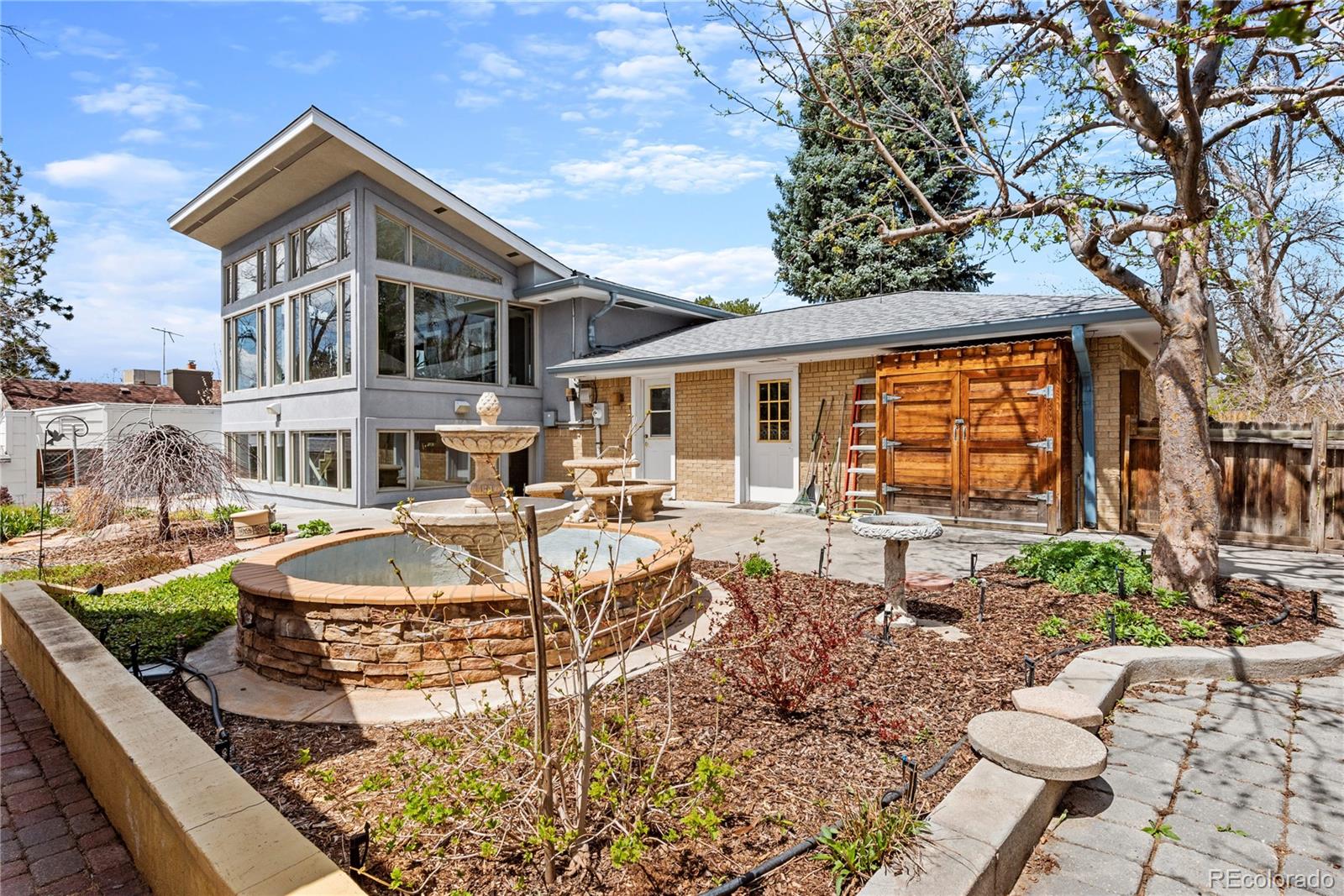 1274 E Fremont Circle N