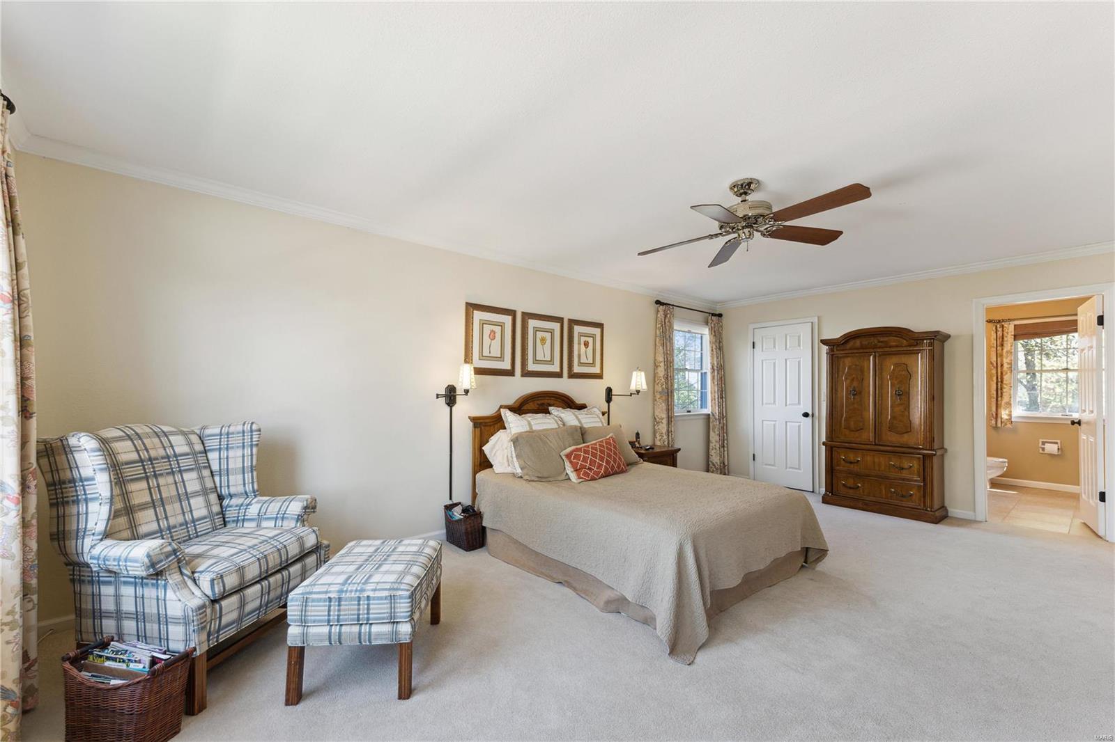 2156 Fairway Bend
